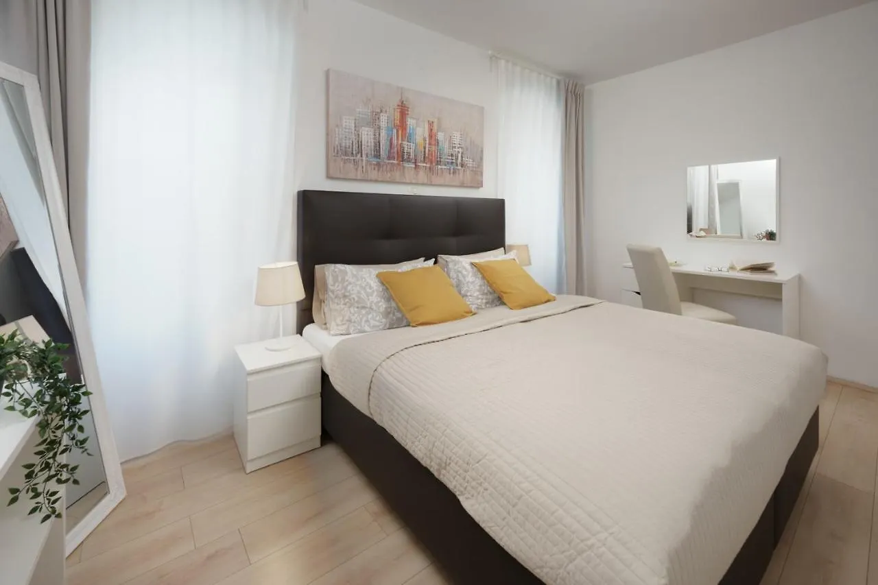 Apartments Antons Pula 0*,  Croatia
